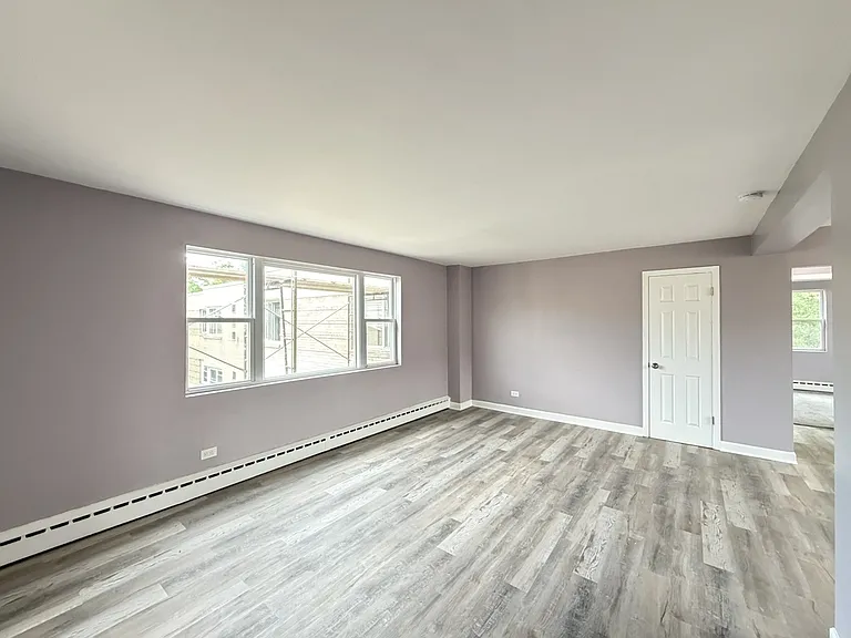 2057 E 72nd St #4 — Photo 15
