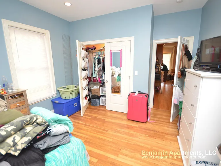 27 Lothrop St #6 — Photo 9