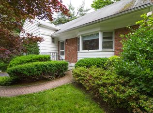 65 Lincoln Rd, Scarsdale, NY 10583