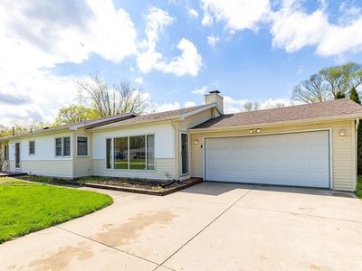 54835 Eisenhower Dr, Elkhart, IN, 46514