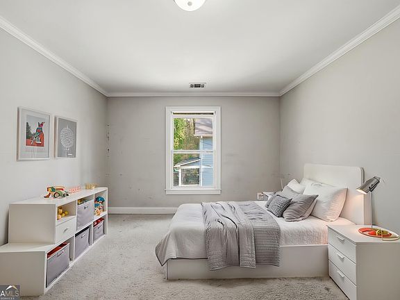 5th image of 1864 La Mesa Ln