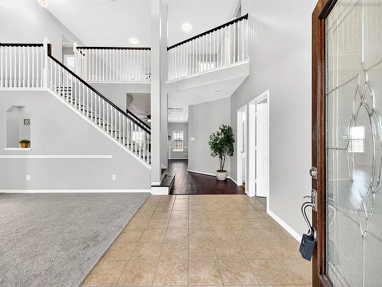 27011 Rockwood Park Ln — Photo 2