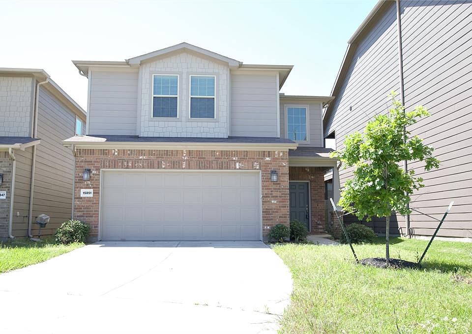 1st image of 15851 Sunny Stone Dr
