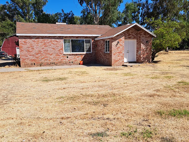 9601 Elk Grove Blvd — Photo 7