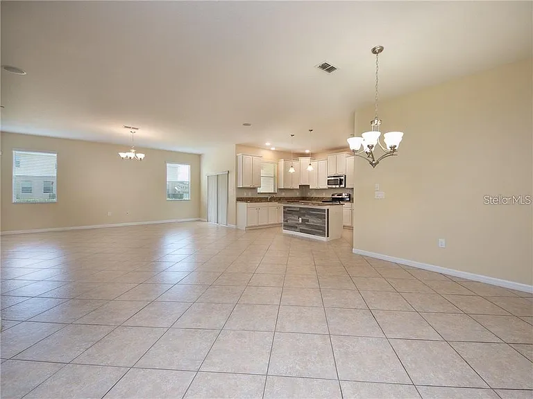3439 Rodrick Cir — Photo 8