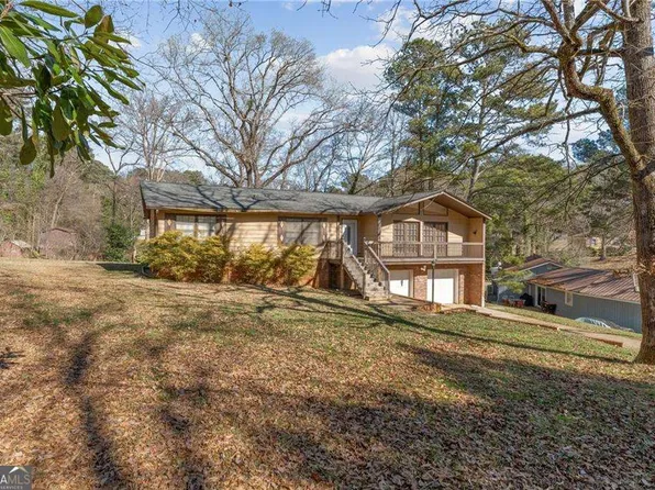 6140 Michelle Ln, Douglasville, GA 30135