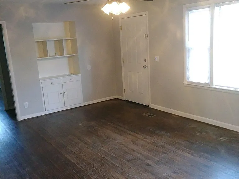 640 Yowell Ave — Photo 15
