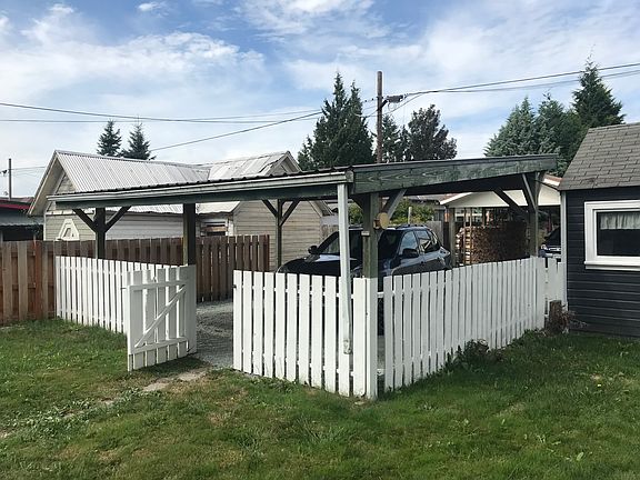 3rd image of 426 Jameson Ave