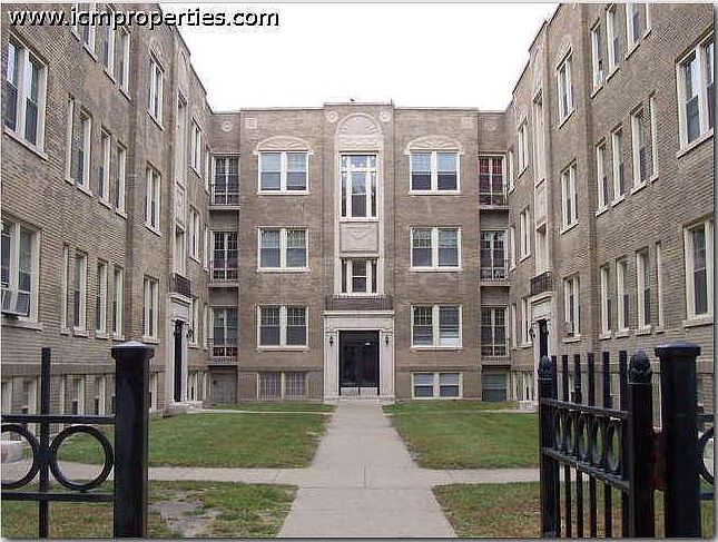 1st image of 1926 W Winona St APT 3