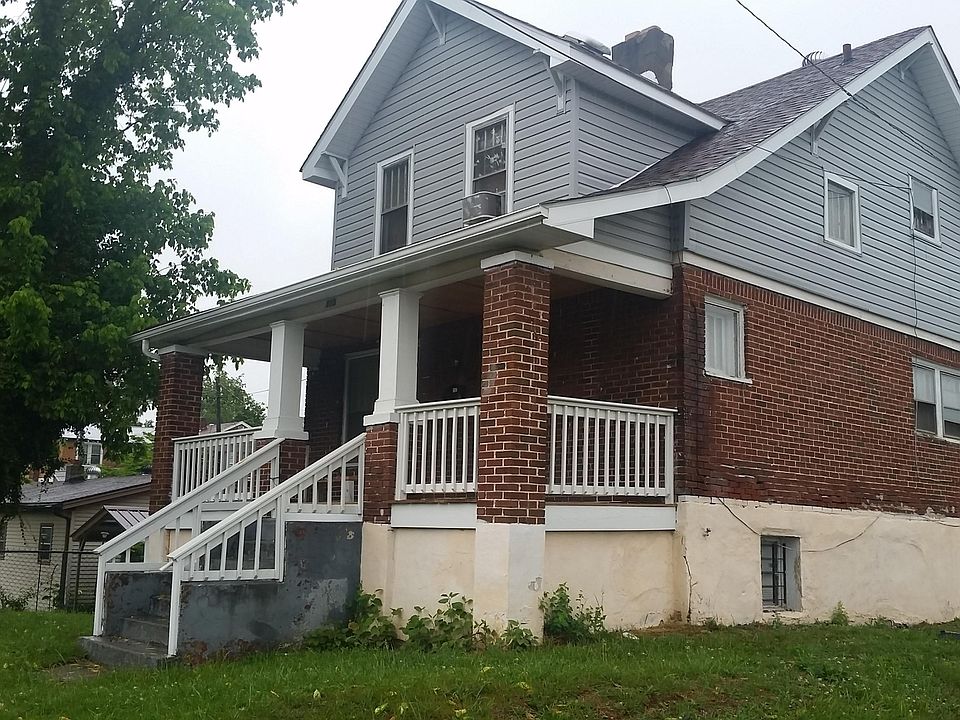 1st image of 915 8th St NW
