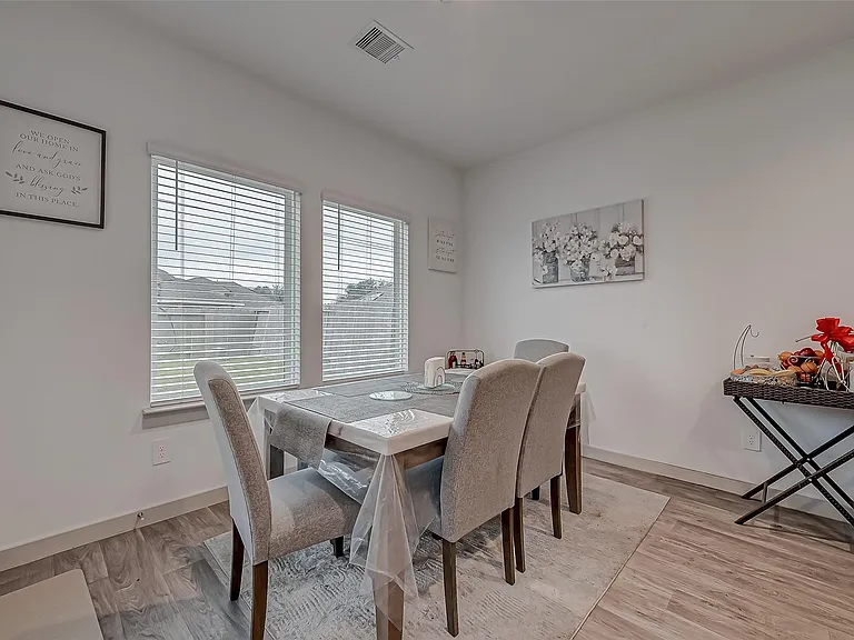 6850 Amber Cliff Ln — Photo 23