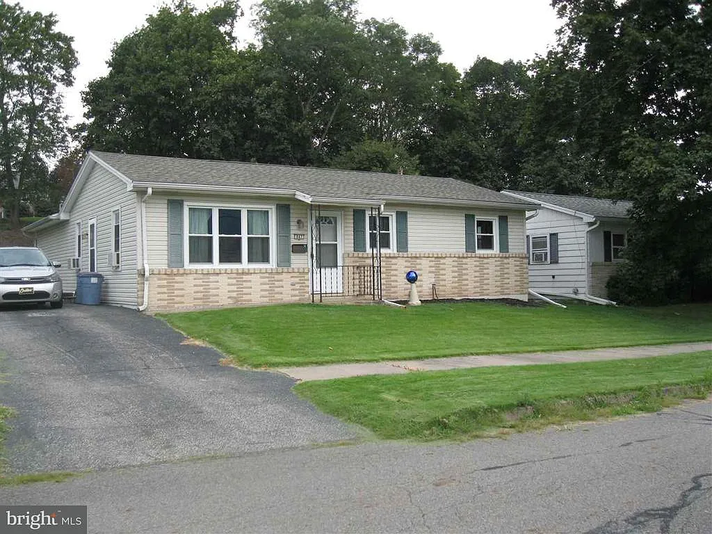 847 Union St photo 1