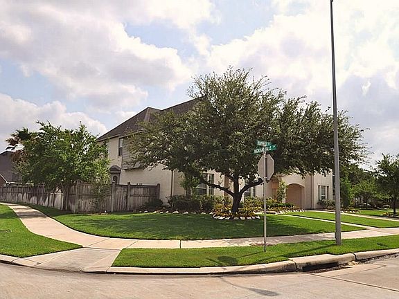 2nd image of 22103 Baymist Ct