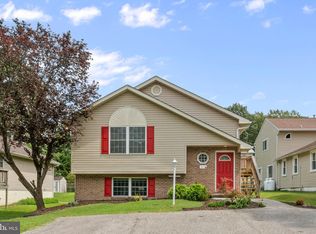 311 Greyhound Rd, Baltimore, MD 21221