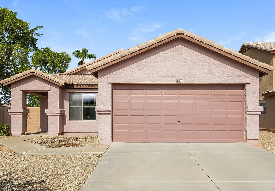 1994 S 172nd Ln