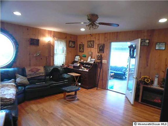 5th image of 1200 Magnolia Avenue