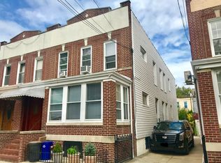 6021 Woodbine St, Ridgewood, NY 11385