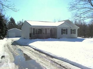 6876 Clark Rd, Bath, MI 48808