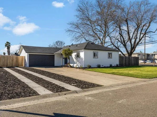 1633 Clinton Rd, Sacramento, CA 95825