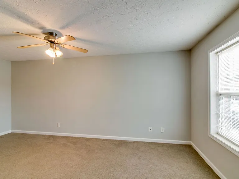 821 Oak Arbor Ct — Photo 8