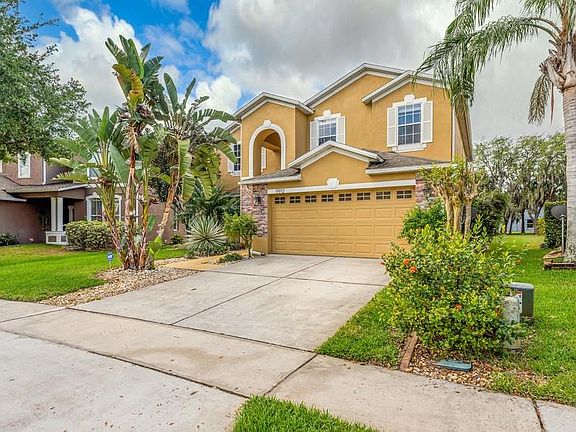 2nd image of 9912 Heron Pointe Dr