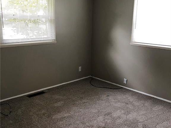 5th image of 566 Linwood Dr
