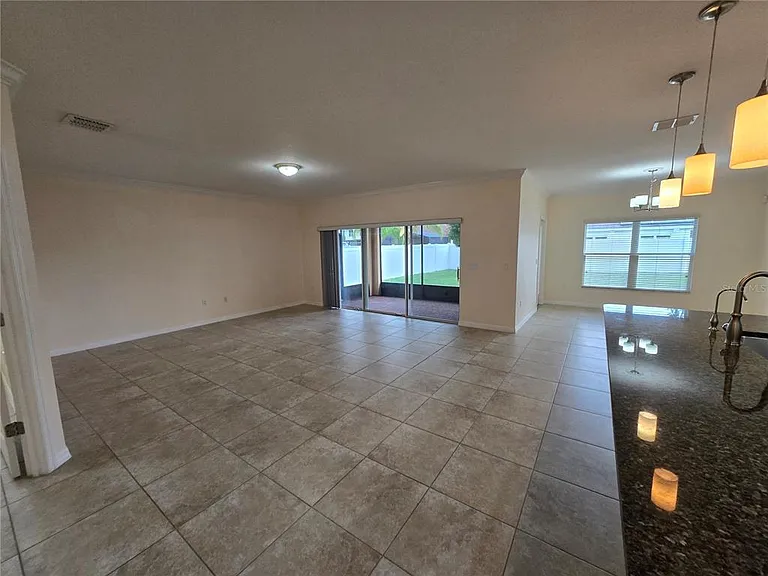 2246 Waukegan Dr — Photo 13