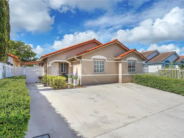 14418 SW 179th Ln, Miami, FL 33177