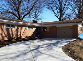 3832 Tanbark Dr, Belleville, IL