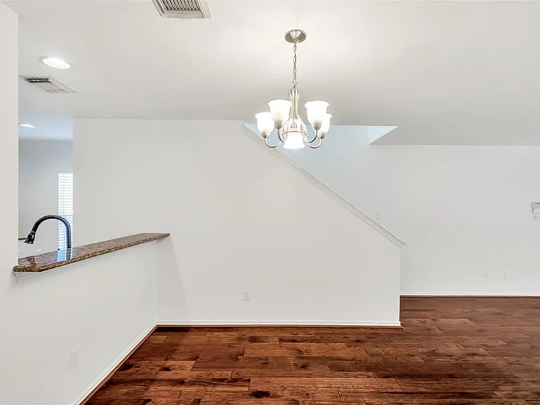 1719 Redwing Bluff Dr — Photo 12