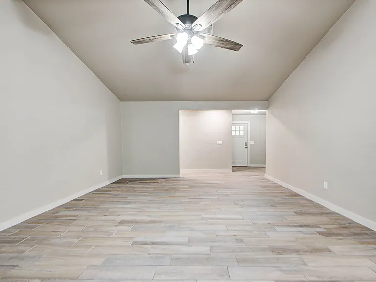 501 N Morgan Dr — Photo 12