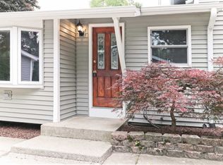 33354 N Lone Rock Rd, Grayslake, IL 60030