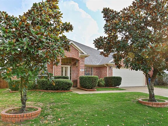 3rd image of 3313 Francis Dr