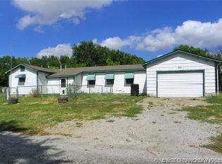 812 N Cherry Ave, Delaware, OK 74027