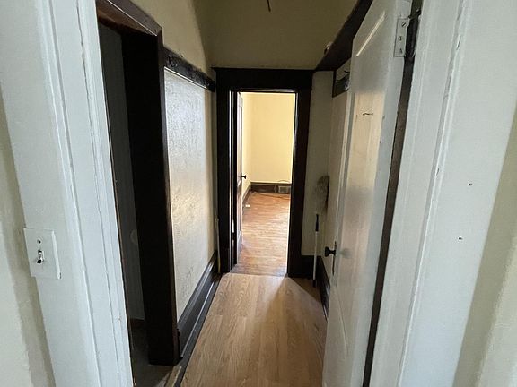 5th image of 302 Griggs Ave
