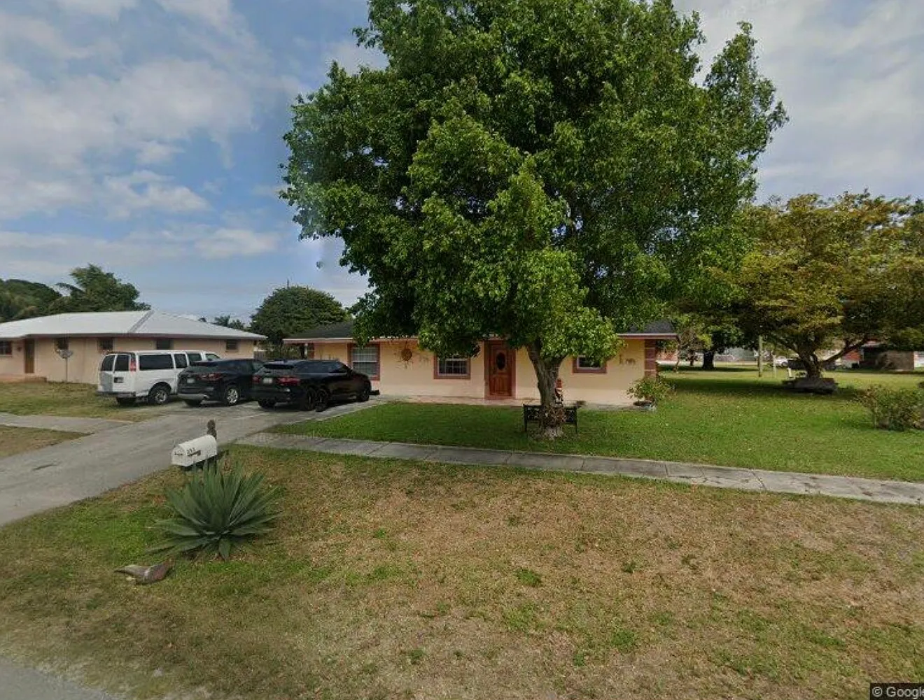 3 bed, 1024 sqft, $1,750 — Photo 1