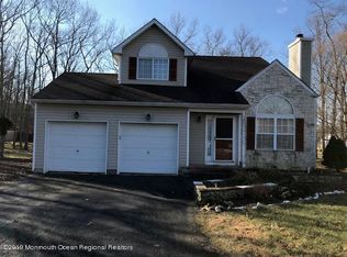 16 Durell Dr, Jackson, NJ 08527