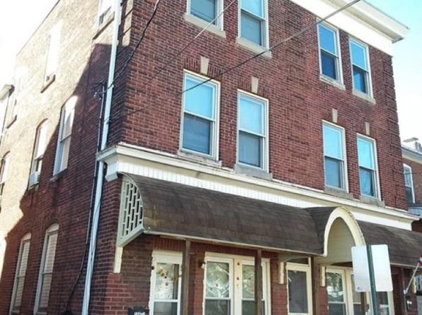 266-268 E Walnut St #1