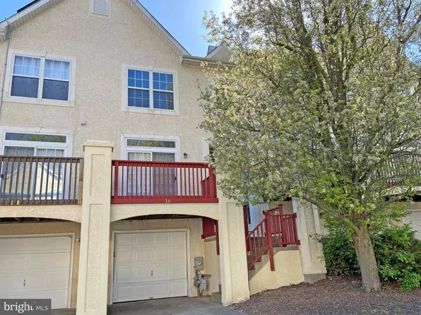 16 Thomas Ln N, Newark, DE 19711