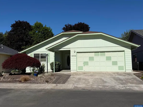 1852 Woodstock Cir NW, Salem, OR 97304