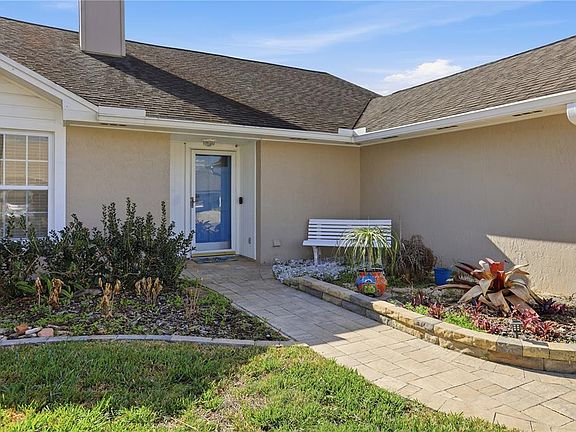 3rd image of 563 W Springtree Way