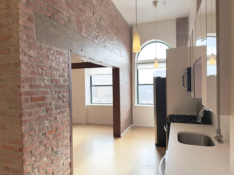 728 Market St #906 — Photo 23