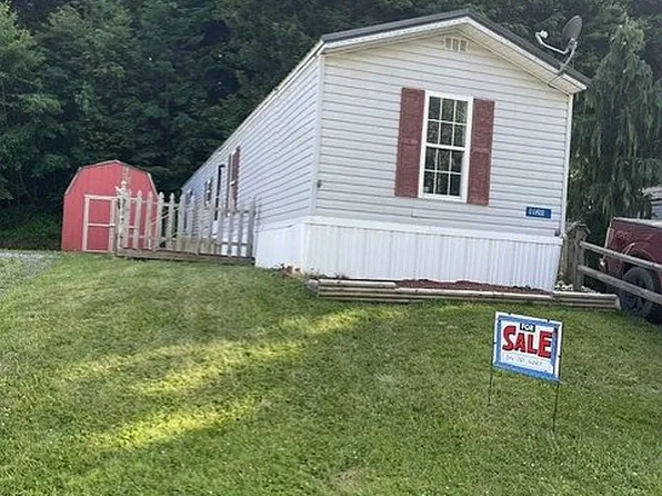 1120 Willow Dr, Clearfield, PA 16830