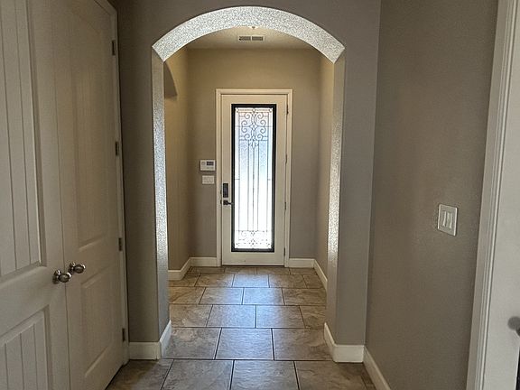 2nd image of 7115 Vista Terraza Dr NW