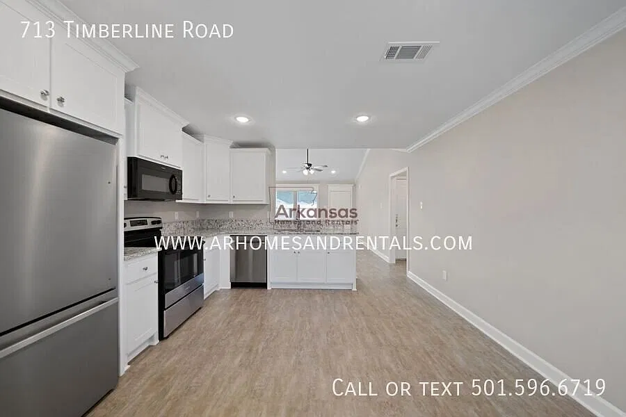 $500 Deposit Octoberfest Special ~ 713 Timberline Road ~ 3 Bedrooms | 2 Bathrooms | 2-Car Garage — Photo 3