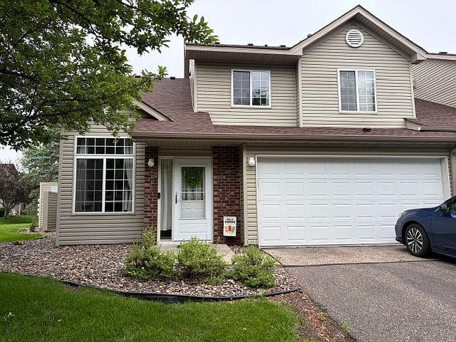 1st image of 2336 Oakridge Cir