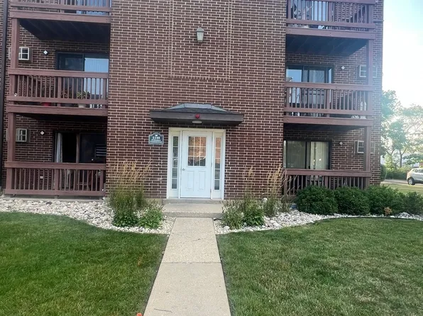 1140 Cedar St APT 1B, Glendale Heights, IL 60139