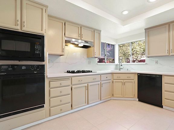 4th image of 1735 Parker Polich Ct