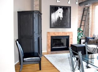 550 N Kingsbury St APT 101, Chicago, IL 60654