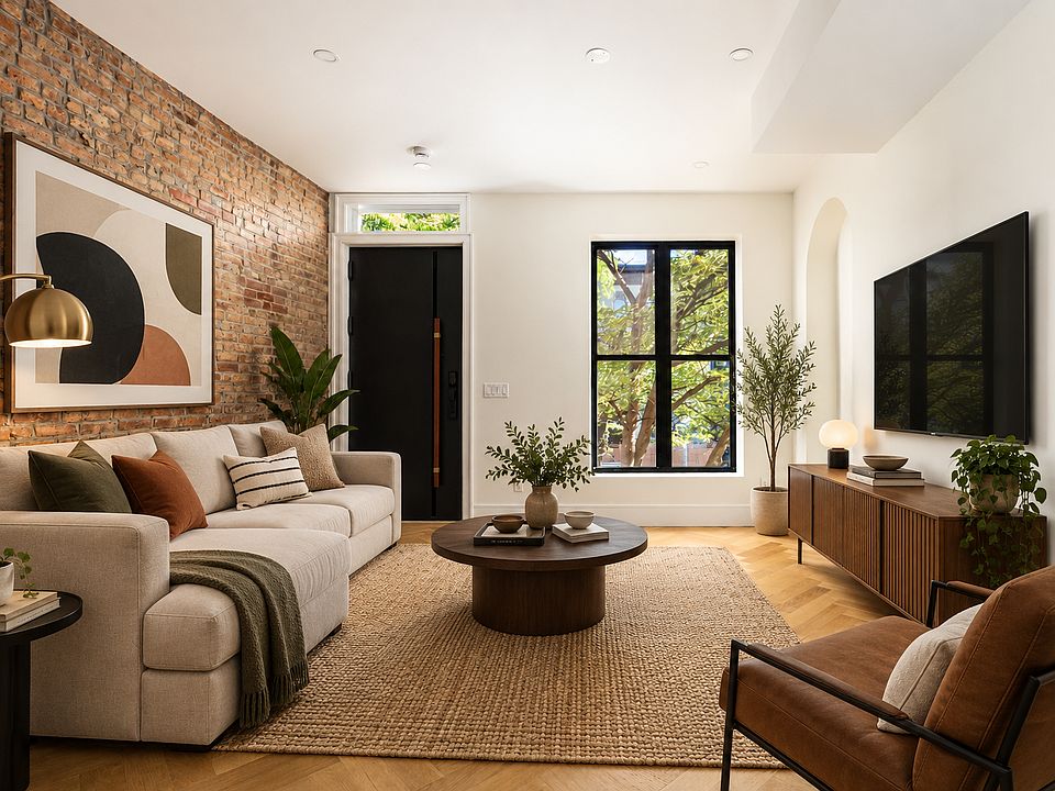 1st image of 77A Somers St #2
